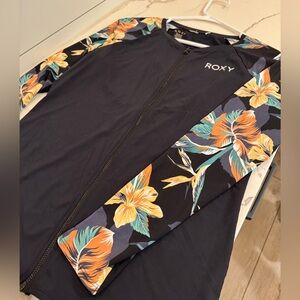 Roxy Long Sleeve Rashguard